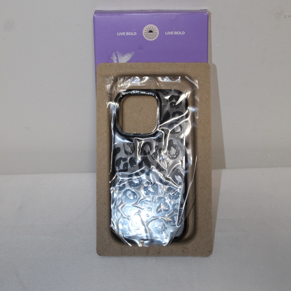 Casely Classic Into the Wild Black Leopard Case.  16 Pro